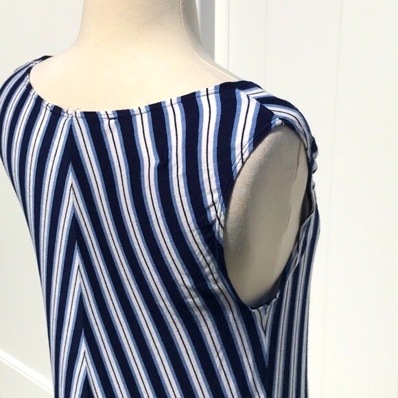 Max Studio Sleeveless Blue and White Striped V-neck Tank Top Size Medium - Picture 6 of 12